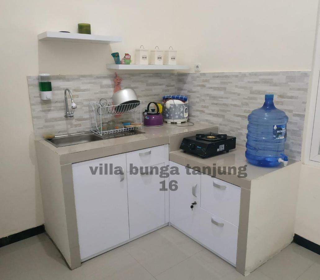 Villa Syariah Bunga Tanjung 16 Бату Экстерьер фото