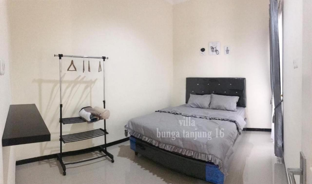 Villa Syariah Bunga Tanjung 16 Бату Экстерьер фото